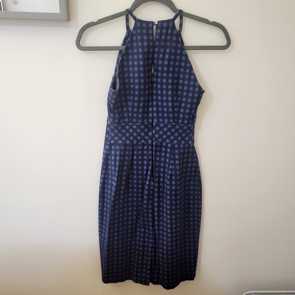 Dress - Picture 4 of 5